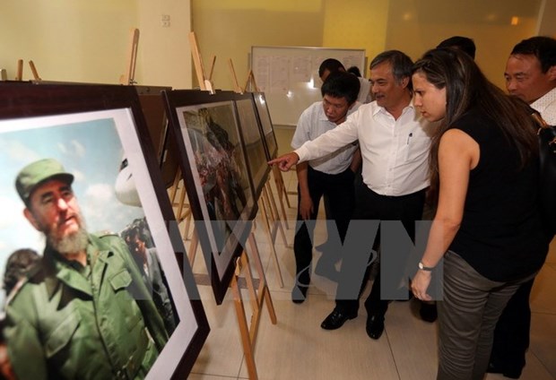 VNA launches Vietnam-Cuba photo exhibition hinh anh 1
