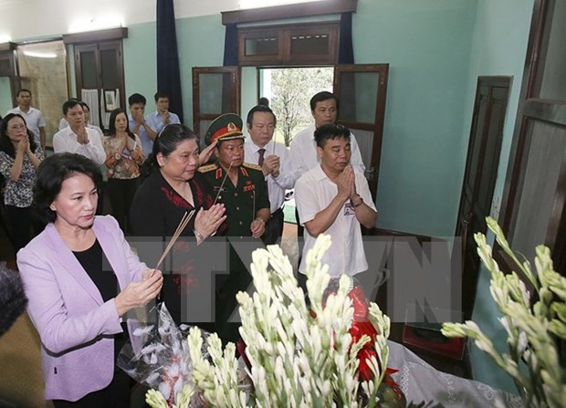 Top legislator pays tribute to late President on National Day hinh anh 1