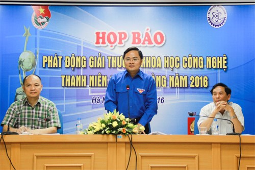 Youth union launches Golden Globe Award 2016 hinh anh 1