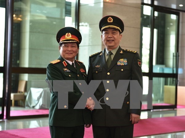 Vietnam, China agree to deepen defence ties hinh anh 1