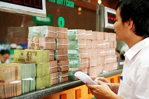 Inter-bank rates hit record low hinh anh 1