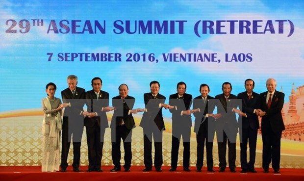 28th, 29th ASEAN Summits wrap up hinh anh 1