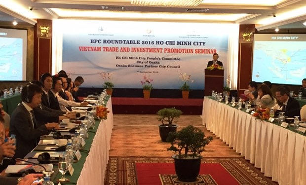 Conference discusses experience in supporting SMEs hinh anh 1