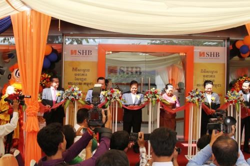 Sai Gon – Hanoi Bank launches subsidiary in Cambodia hinh anh 1