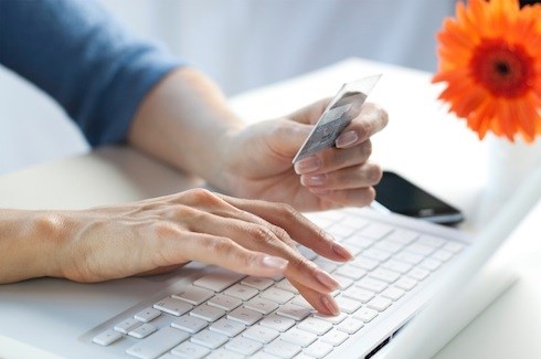SBV seeks safer online transactions for customers hinh anh 1