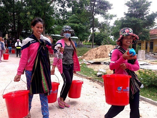 Hygiene packages delivered to poor women in Kon Tum hinh anh 1