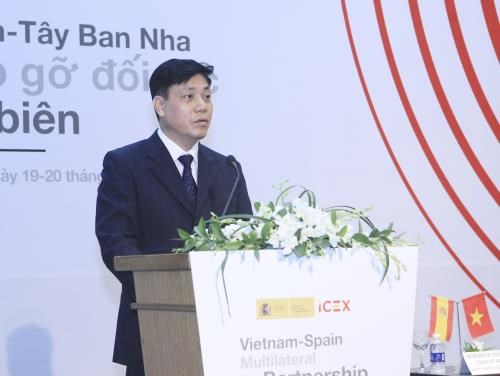 Vietnam, Spain businesses seek transport cooperation hinh anh 1