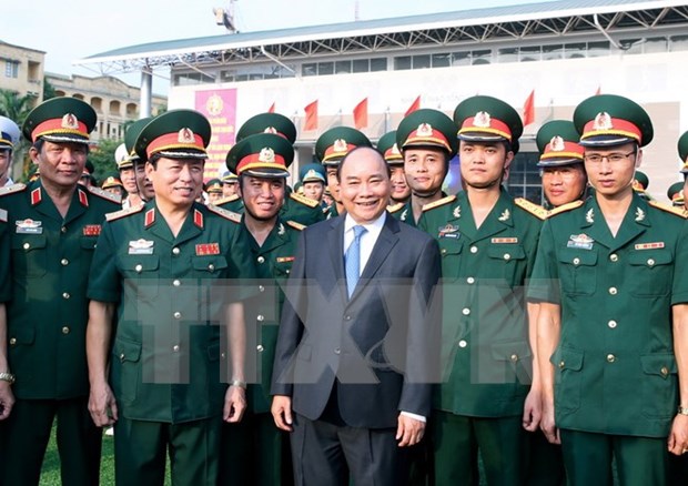 PM urges academy to improve political education quality hinh anh 1
