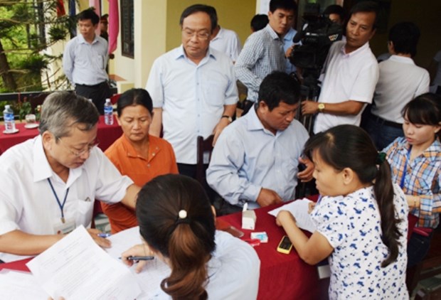 Thua Thien-Hue: Formosa compensation paid to fishermen hinh anh 1