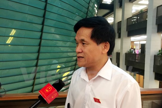 Constituents pay attention to economic restructuring hinh anh 1