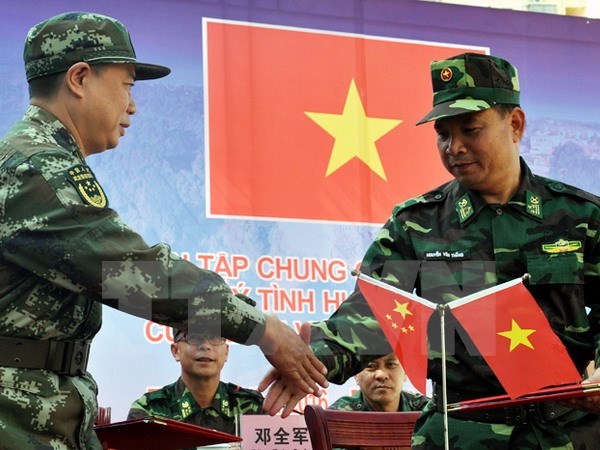 Vietnam, China hold counter-terrorism drill hinh anh 1