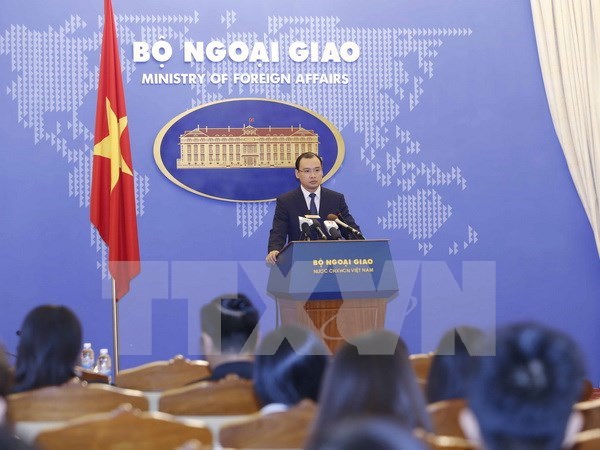 Vietnam opposes Indonesia’s force use against its fishermen hinh anh 1