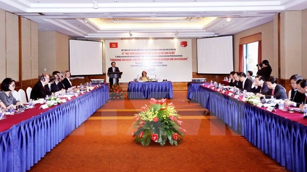 Vietnamese, German parties hold dialogue on SMEs hinh anh 1