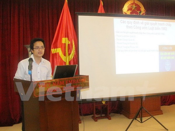 Vietnamese expats in Malaysia updated with East Sea issue hinh anh 1