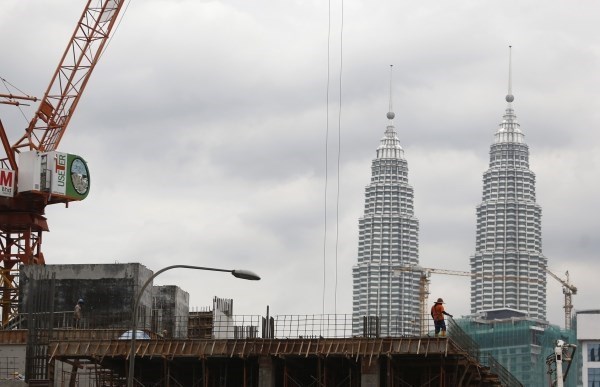 Global trade tension threatens Malaysia's growth prospect hinh anh 1