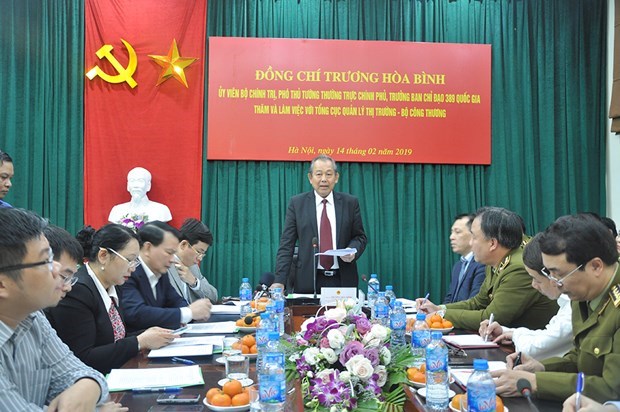 Deputy PM requests not harming public confidence in market management hinh anh 1