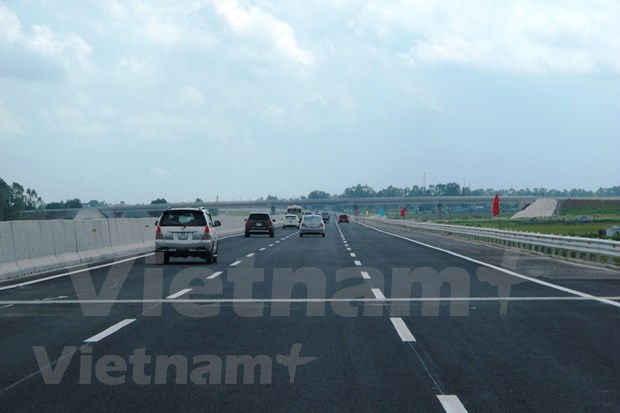 Vietnam to call on big groups to invest in transportation hinh anh 2