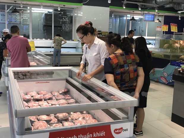 MoIT assures sufficient supplies of essential goods for domestic market hinh anh 2