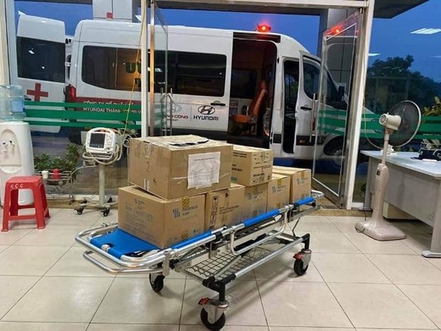 Doctors head to Equatorial Guinea to bring 120 COVID-19 patients home hinh anh 5