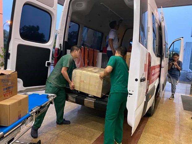 Doctors head to Equatorial Guinea to bring 120 COVID-19 patients home hinh anh 8