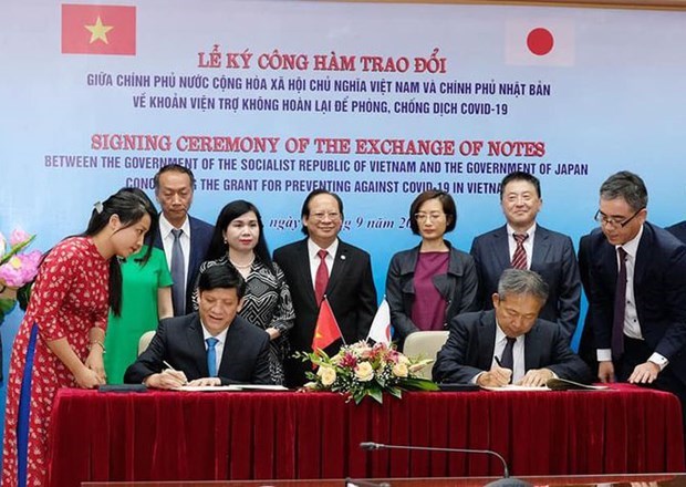 Japan provides non-refundable aid to help Vietnam amid COVID-19 pandemic hinh anh 1