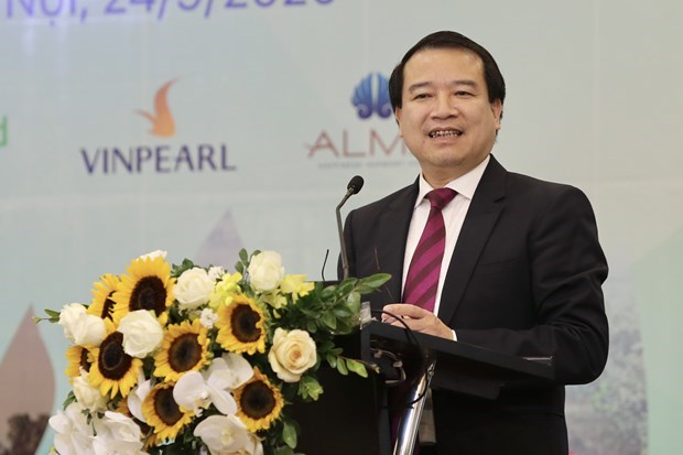 Travel firms advised to optimise technology to adapt to COVID-19 situation hinh anh 1
