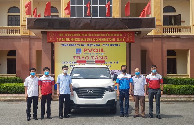 PetroVietnam donates 30 billion VND to COVID-19 vaccine fund hinh anh 1
