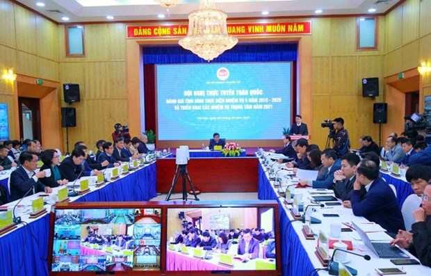 Ministry to continue proposing solutions to remove COVID-19-caused difficulties hinh anh 1