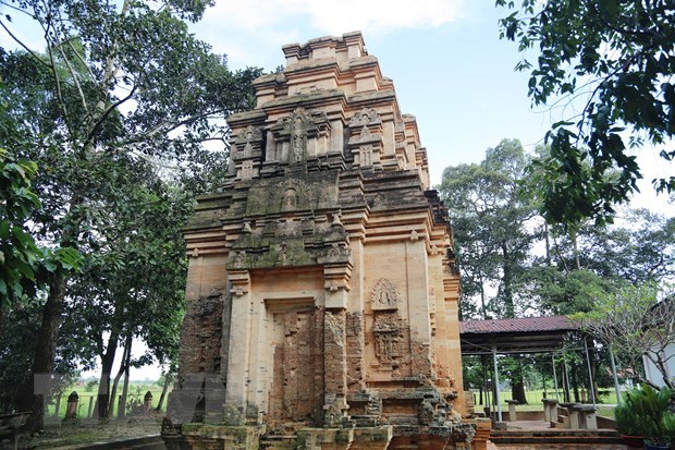 Over-1,000-year-old tower embodies Oc Eo culture hinh anh 2