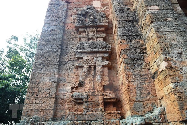 Over-1,000-year-old tower embodies Oc Eo culture hinh anh 1
