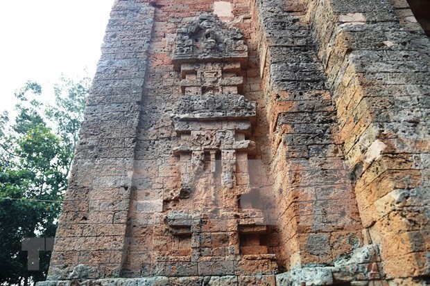 Thousand-year-old tower embodies Oc Eo culture hinh anh 1