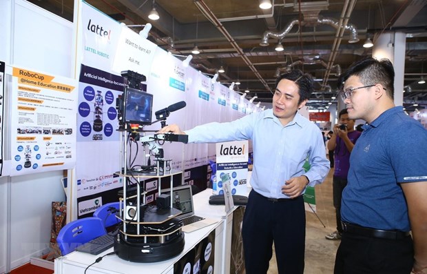 Sci-tech development decisive to national competitiveness hinh anh 2