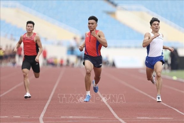 Over 100 athletes attend pre-SEA Games 31 athletics event hinh anh 1