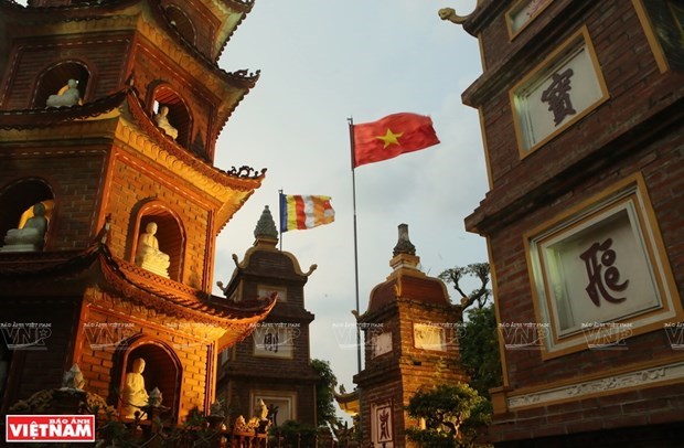Exploring 1,500-year-old pagoda in Hanoi hinh anh 2