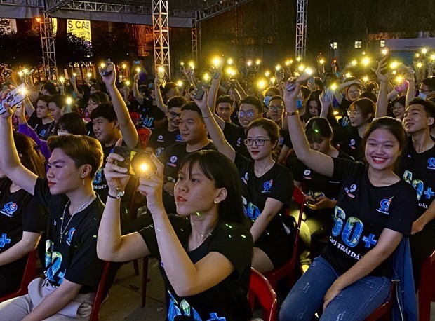 Earth Hour 2022: Switch off the lights, “shape” the future hinh anh 2