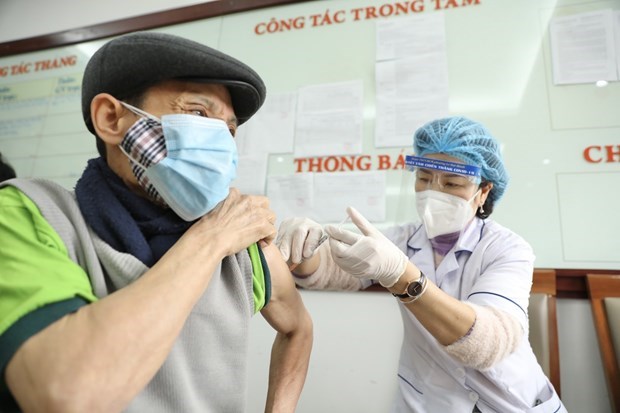 Vietnam among six countries with highest vaccine coverage hinh anh 1