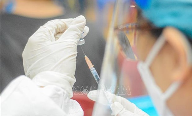 Vietnam targets ample vaccine supply for domestic use till 2030 hinh anh 1