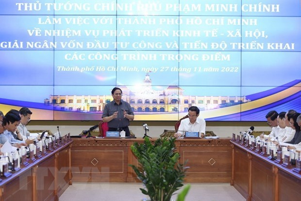 HCM City’s growth contributes importantly to ensuring nation’s major balances: PM hinh anh 1