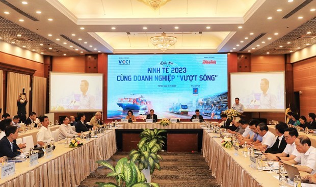 Business need to improve self-reliance to sail through challenges in 2023: experts hinh anh 1