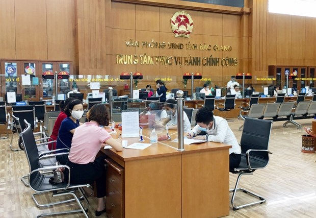 Bac Giang multiplies commune-level friendly administration model hinh anh 1