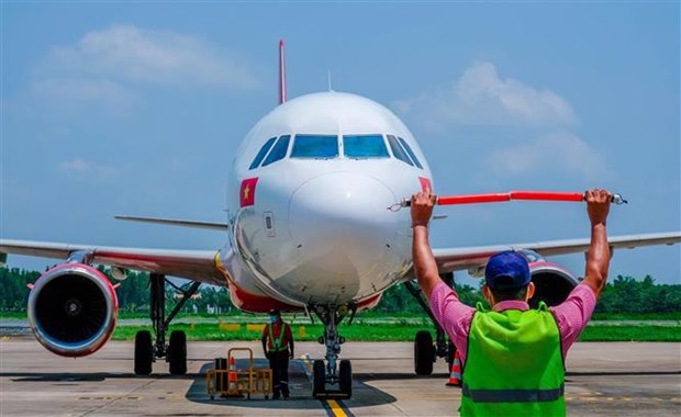 Vietjet opens Can Tho-Quang Ninh route hinh anh 1