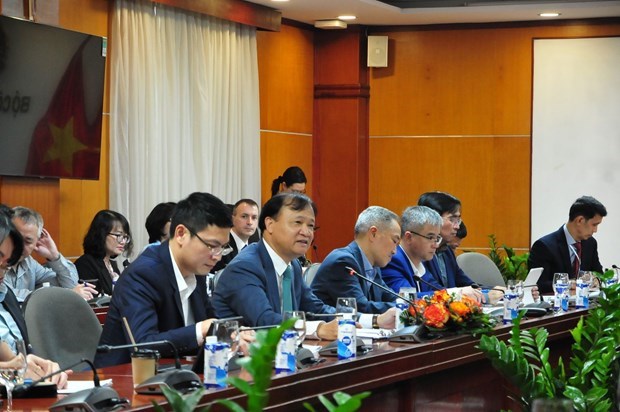 Vietnam, US step up joint work in digital transformation, supply chains hinh anh 3