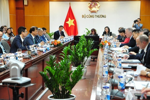 Vietnam, US step up joint work in digital transformation, supply chains hinh anh 1