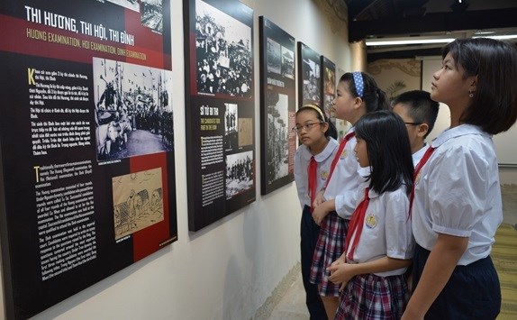 Hanoi museums, relic sites strive to provide new experiences to visitors hinh anh 2
