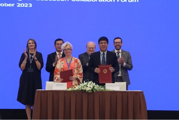 Vietnam, UK work to leverage transnational education partnerships hinh anh 3