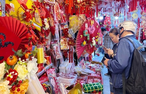 Merchants anticipate strong sales for Tet hinh anh 2