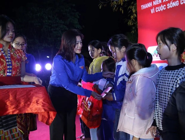 ‘March in Border Area’ programme attracts youth hinh anh 2