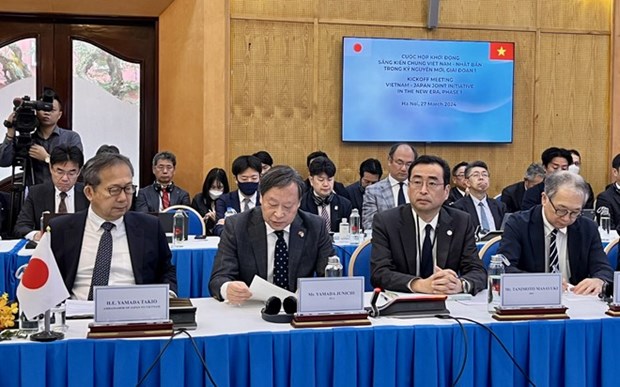 Vietnam - Japan joint policy forum for investment continues hinh anh 2