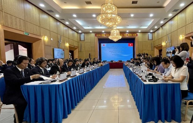 Vietnam - Japan joint policy forum for investment continues hinh anh 3