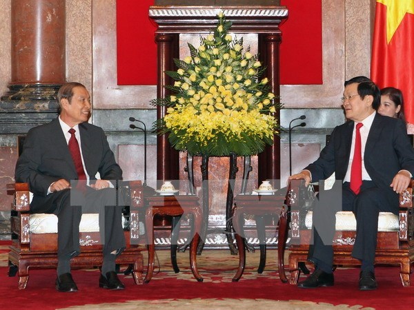 President Truong Tan Sang greets Lao official hinh anh 1
